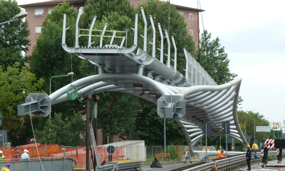 milan footbridge